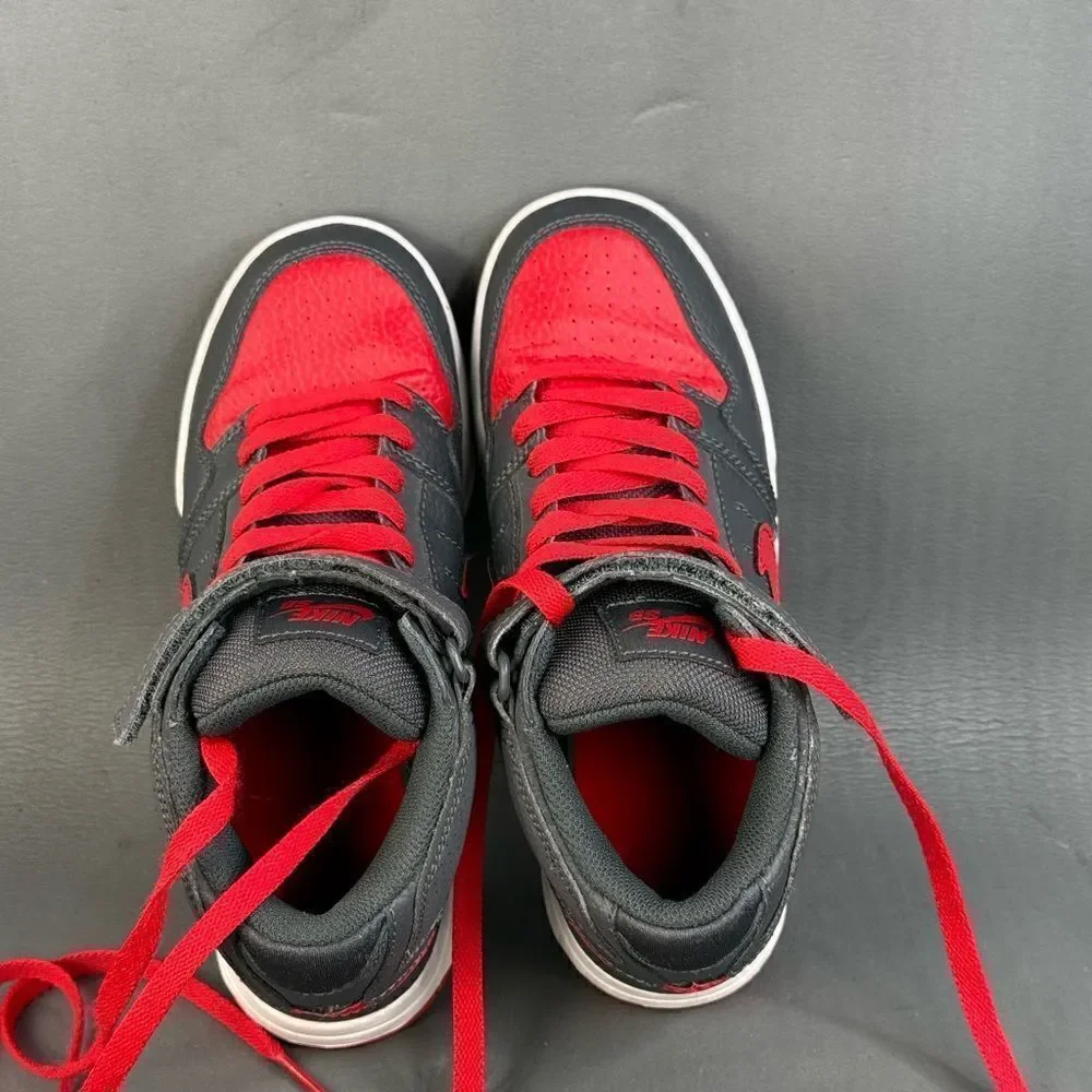 Nike Mogan Mid 2 SB GS 'Black Gym Red' youths size 4 (Y4)